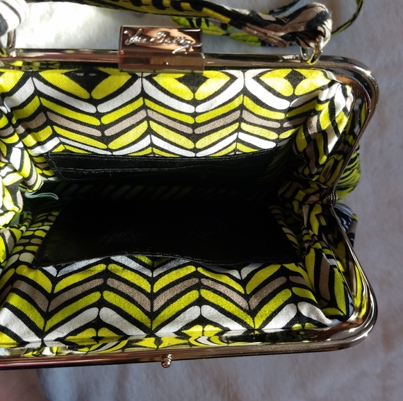 Vera Bradley Handbag - Picture 3 of 5